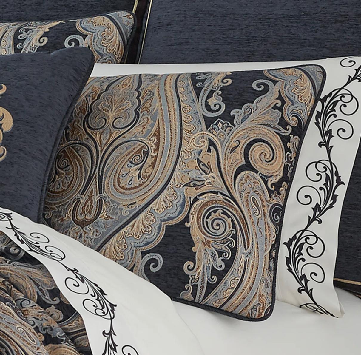 Indigo queen comforter set 🪶