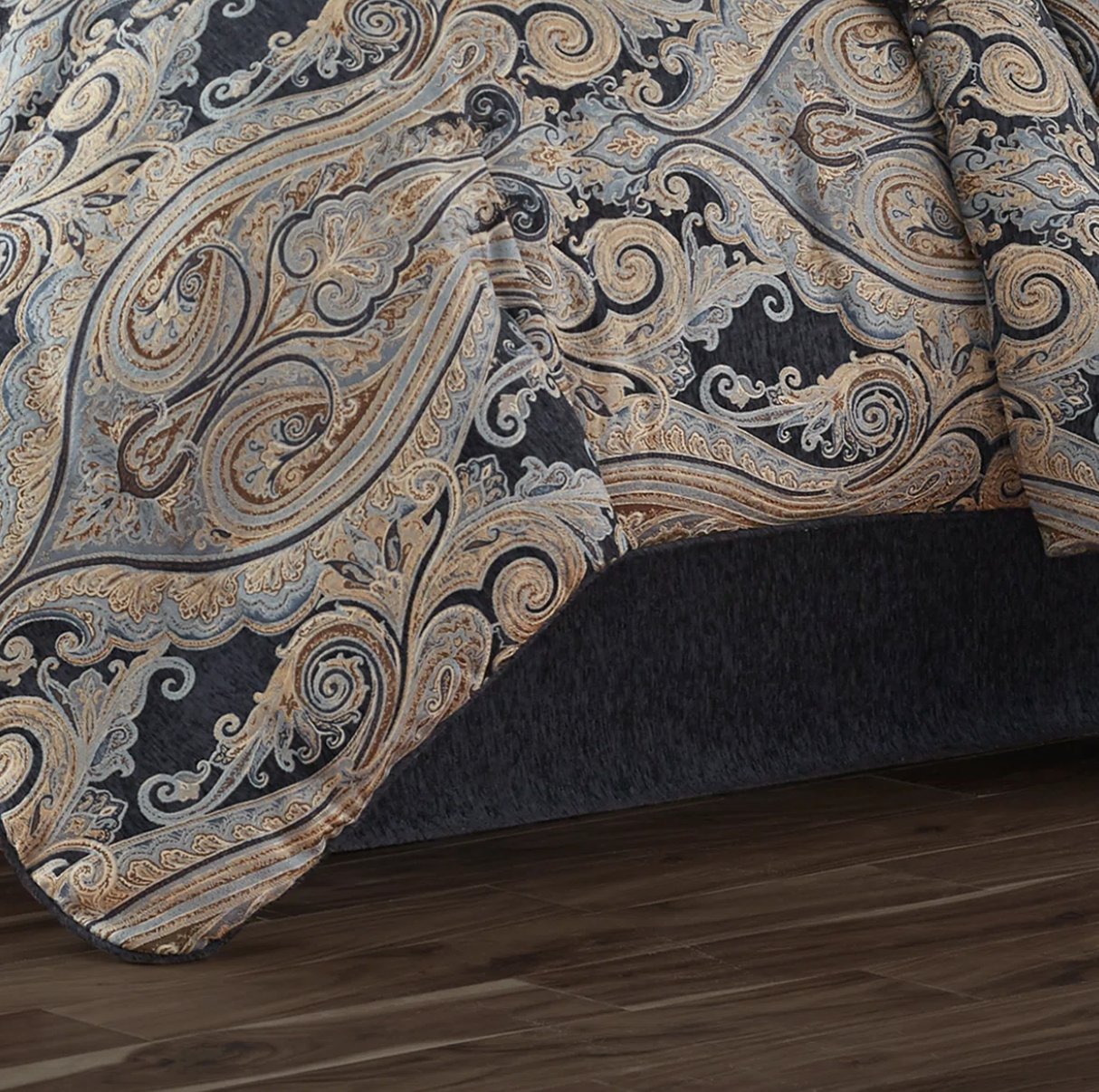 Indigo queen comforter set 🪶