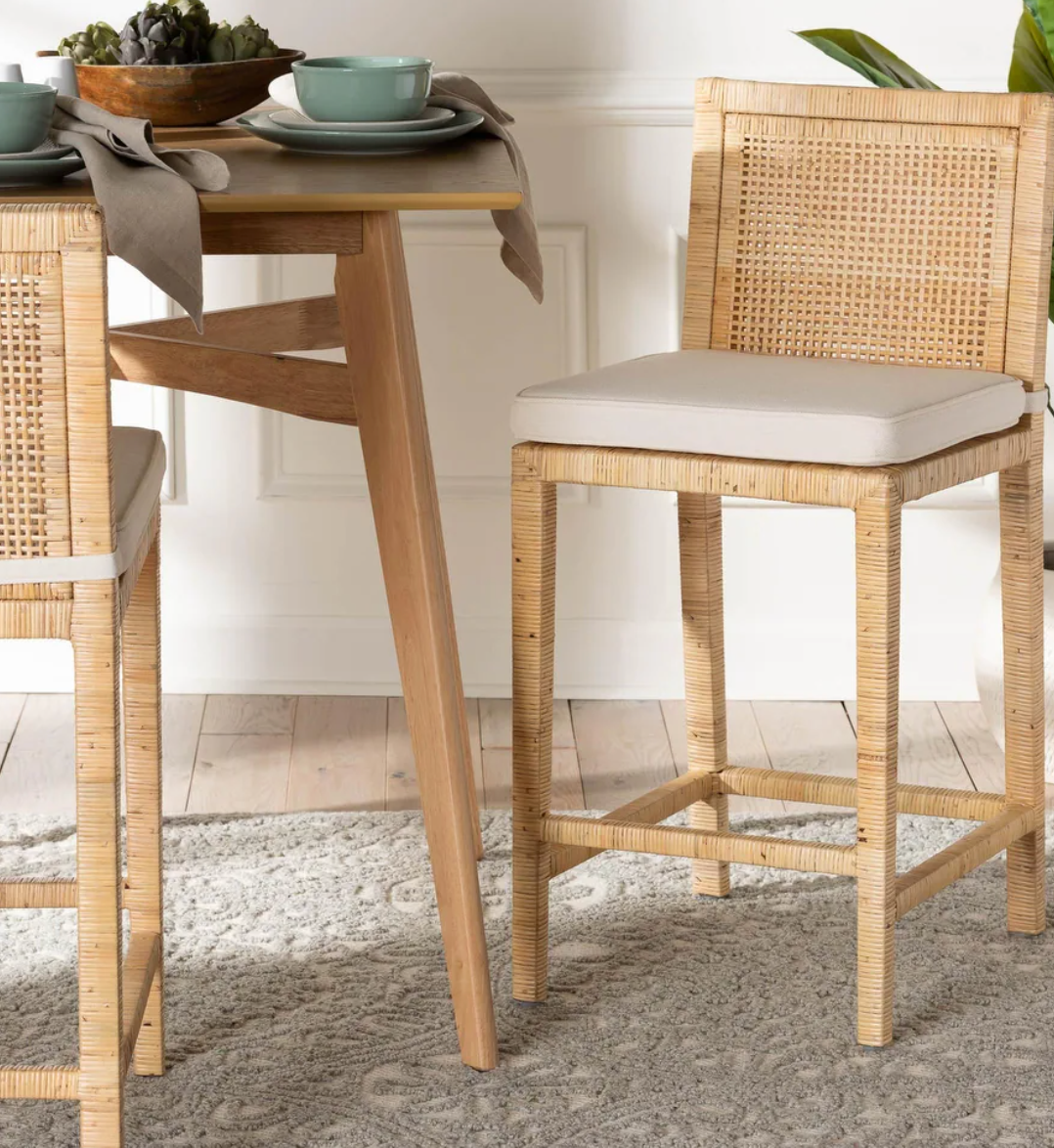Handwoven wicker counterheight coastal barstool🌴