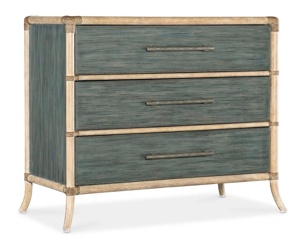 Dressers & chests