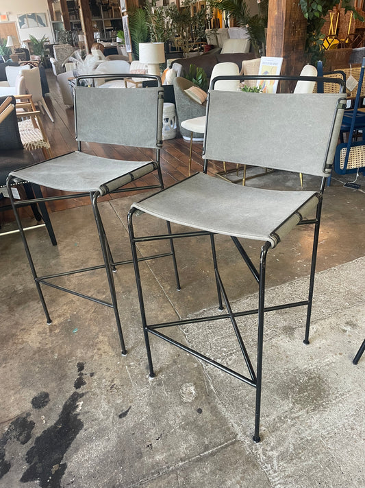 2 Four Hands 30” barheight grey & black steel barstools🍷