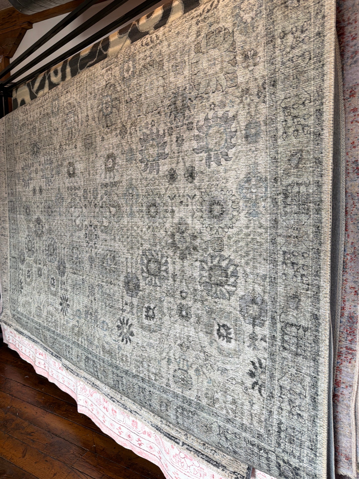 8x10 printed natural / sage Loloi rug 🍵