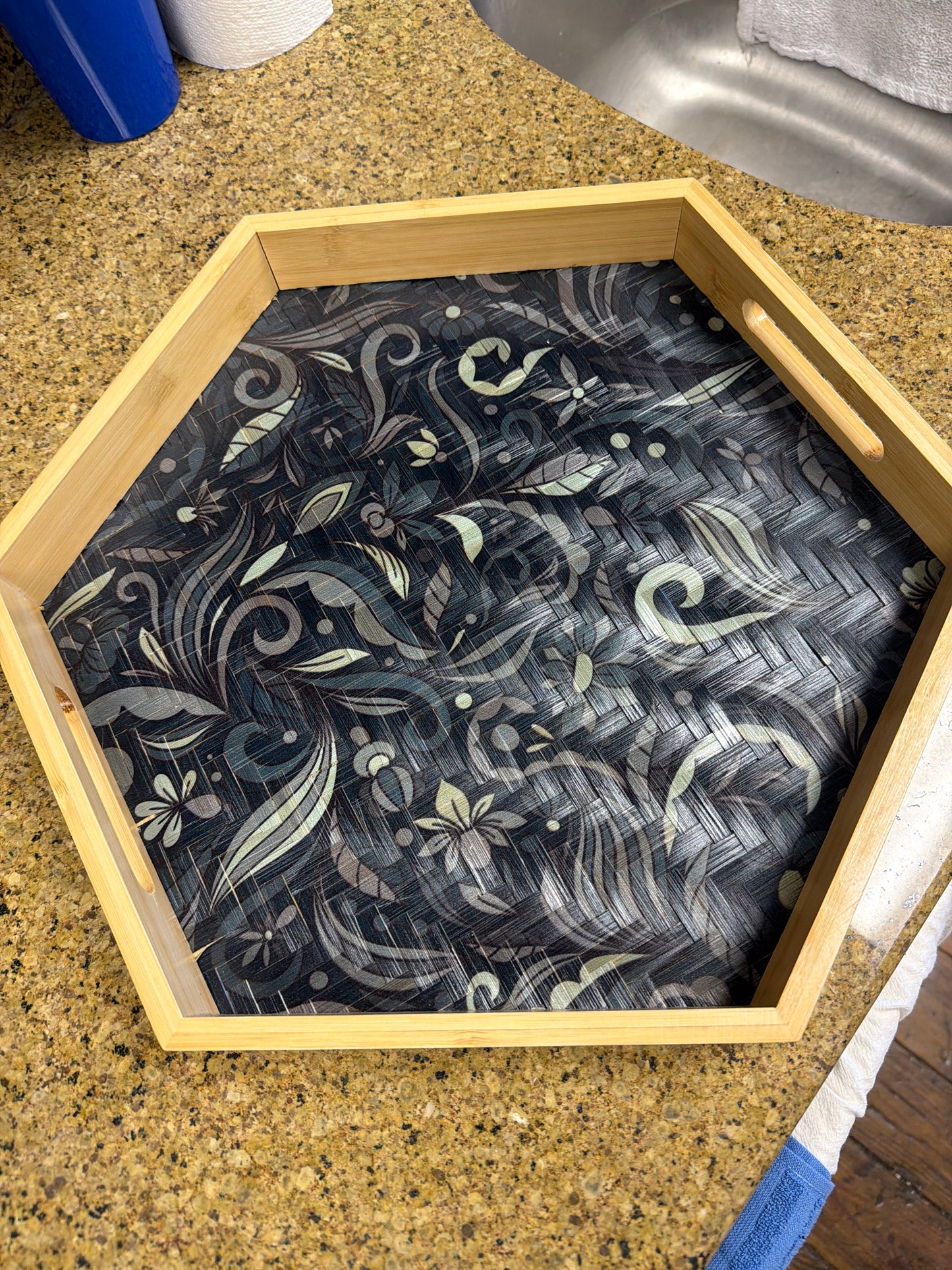 Dark green botanical hexagonal tray 🍃