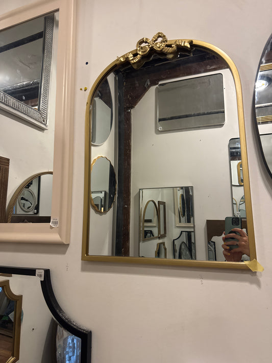 19x27 vintage baroque arched gold mirror w/ ornate bow ⚜️
