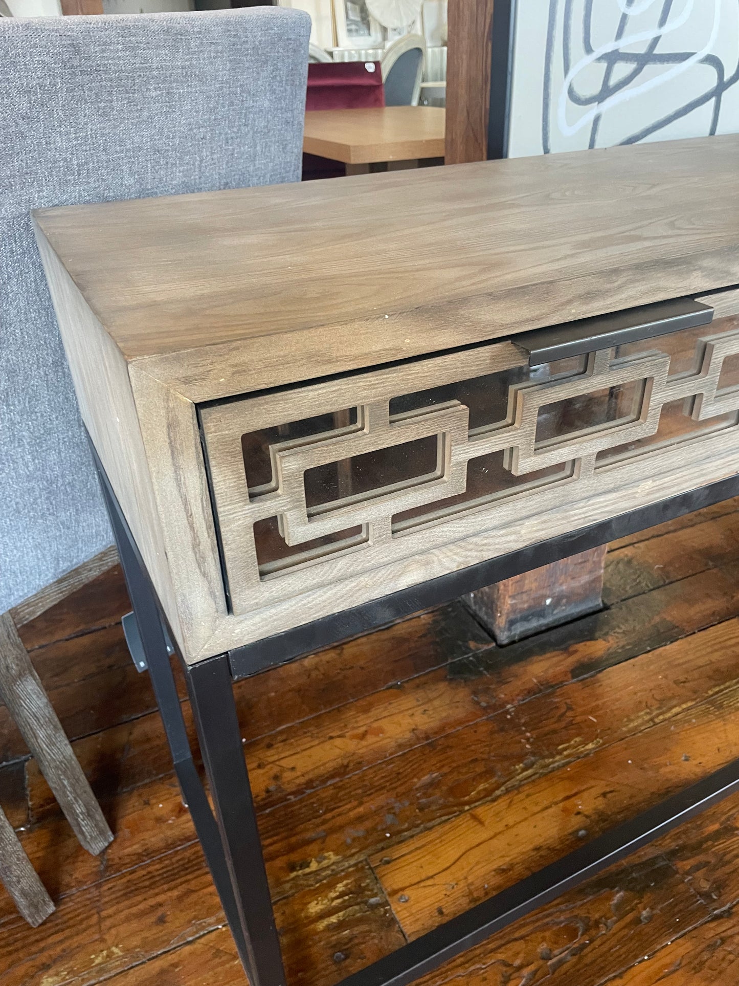 Tommy Hilfiger grey weathered wood console table w/ mirrored drawers 🩶