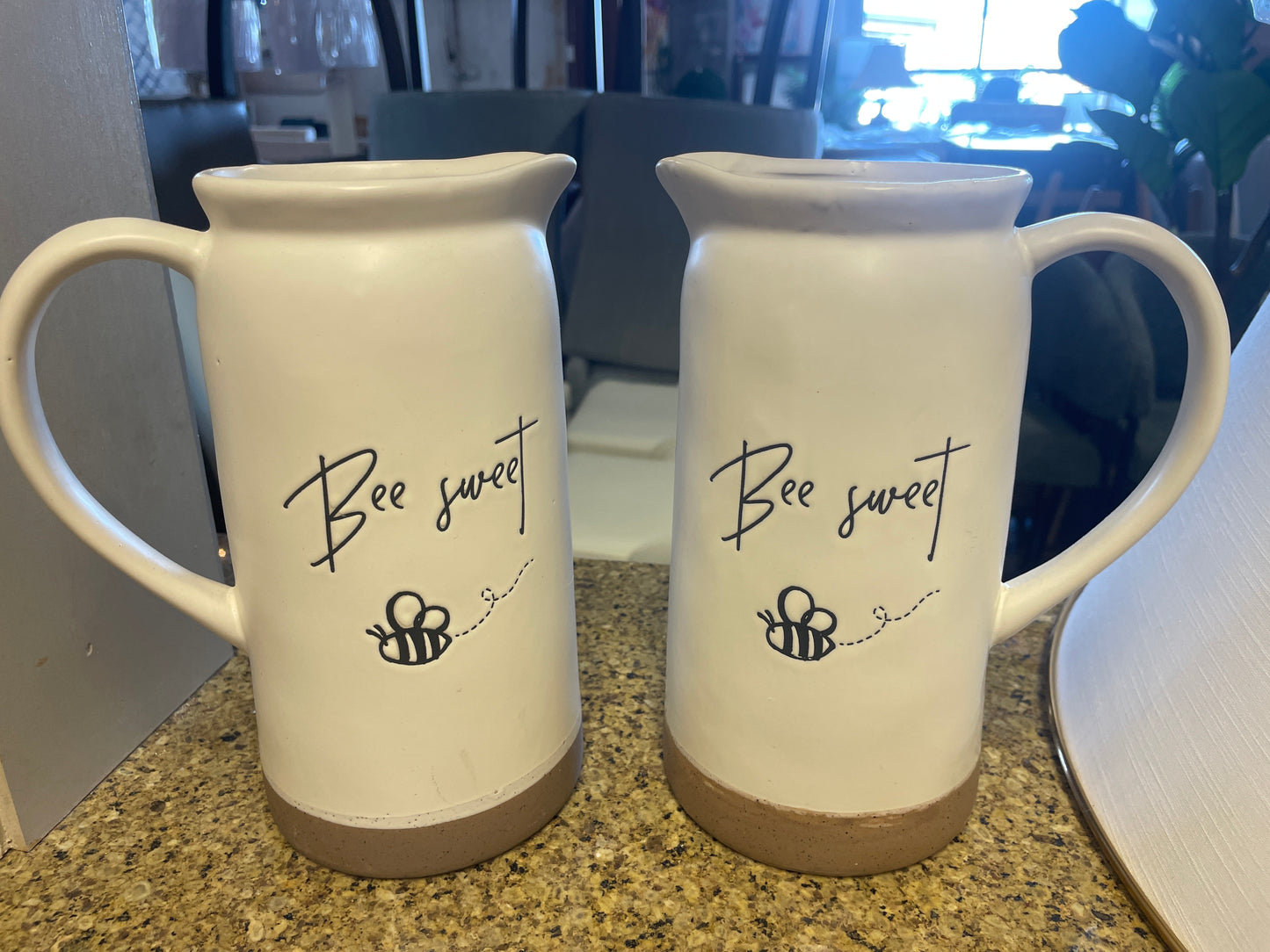 2 Bee Sweet ceramic containers 🐝