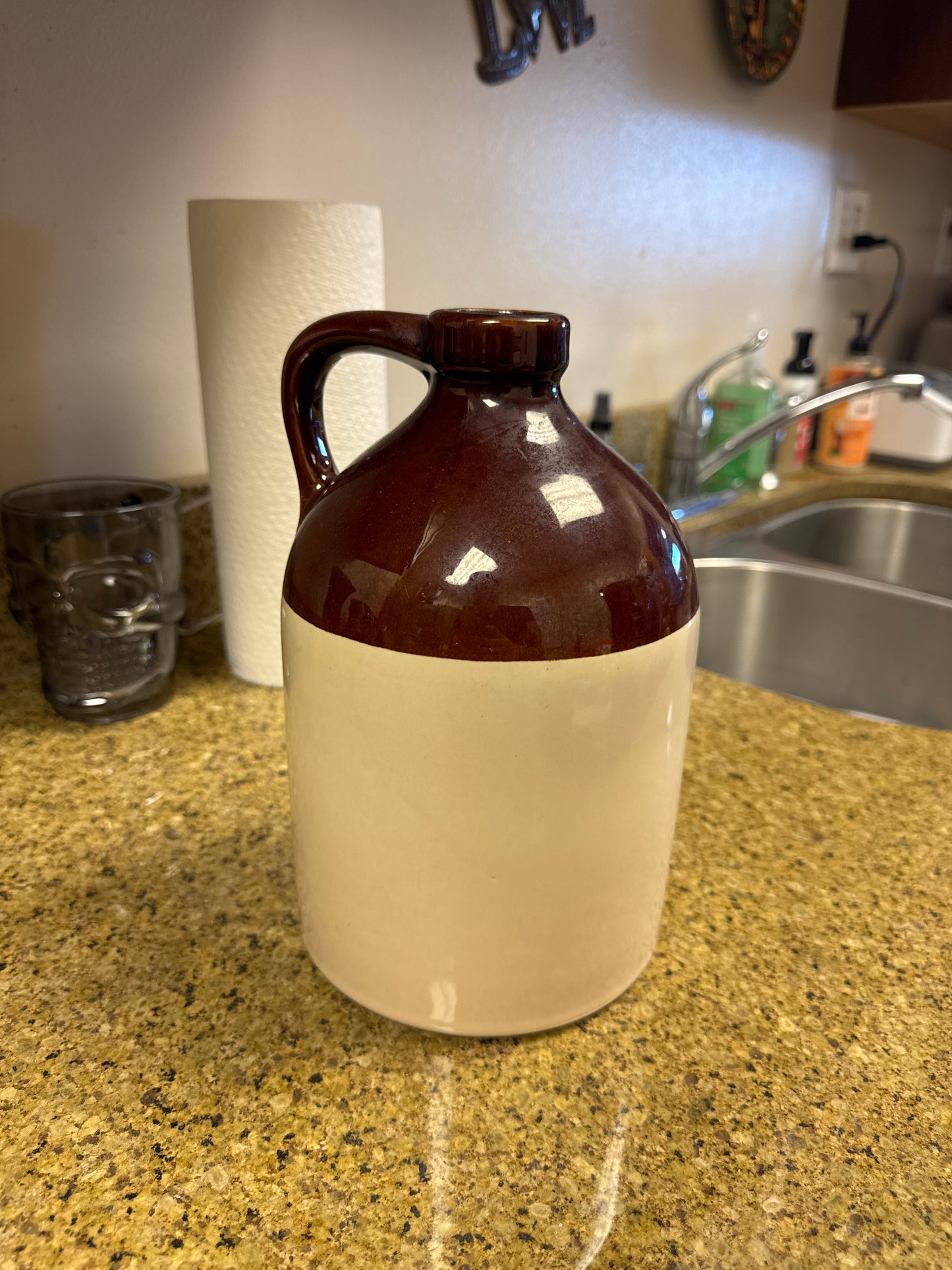 Brown & cream moonshine jug 🤎