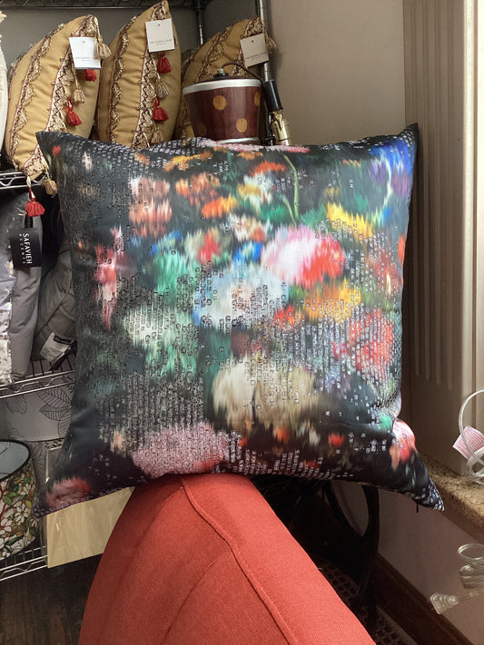 Stunning multicolor watercolor pillow 🌹