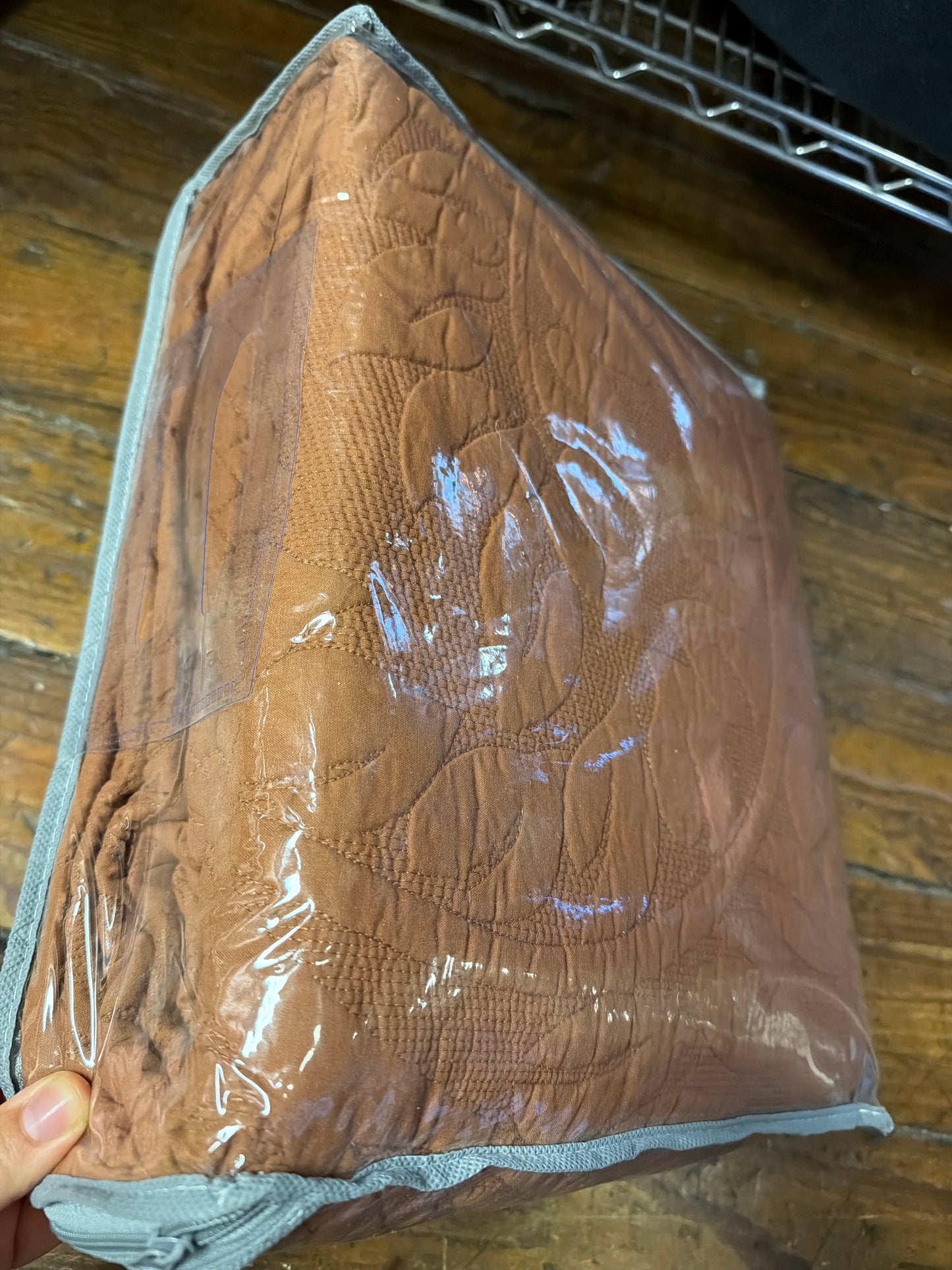 Terracotta twin quilt set 🛏️