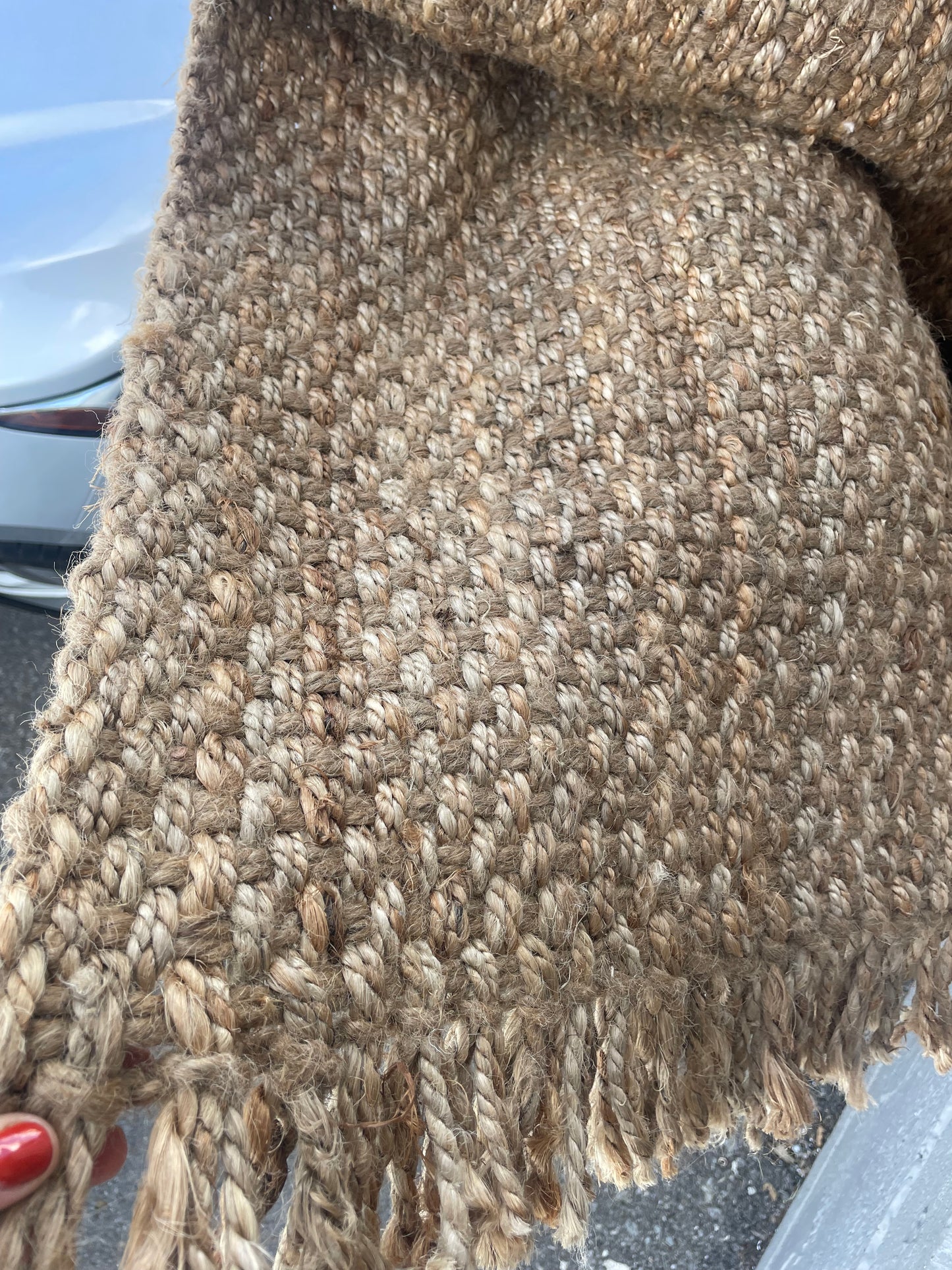 8x10 chunky jute rug w/ fringe 🌻
