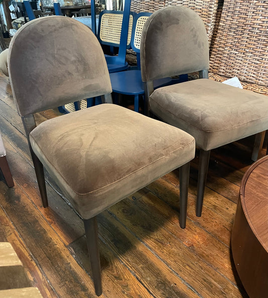 Four Hands Modern Coco & Burnt Oak Dining Chair🥂