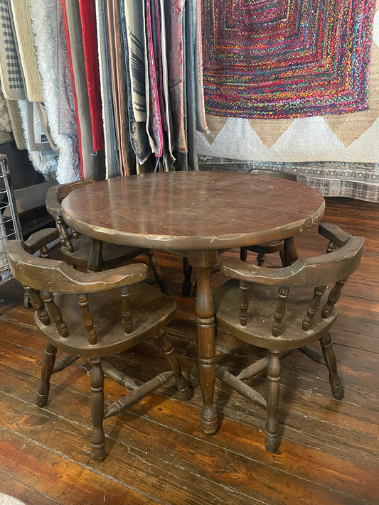 Vintage wood dining table w/ 4 chairs 🪑