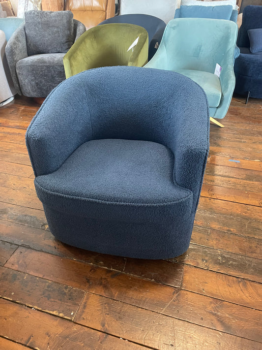 Cozy blue boucle swivel chair 💤