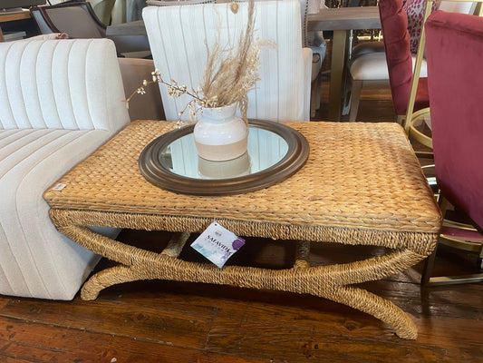 Water hyacinth coffee table ☕