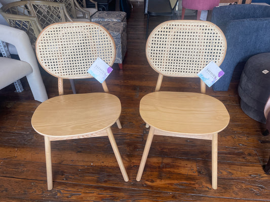 2 rattan natural wood dining chairs 🪴