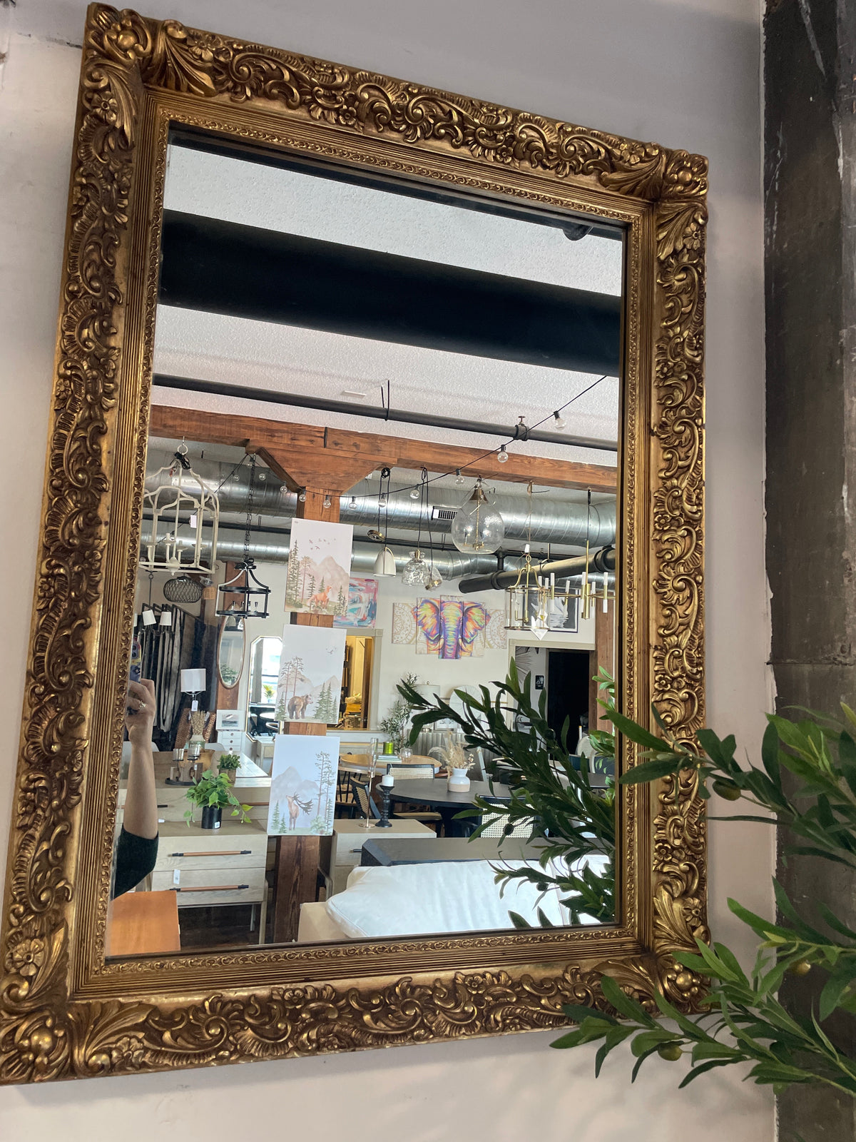Vintage 30x38 gold framed mirror 🫶