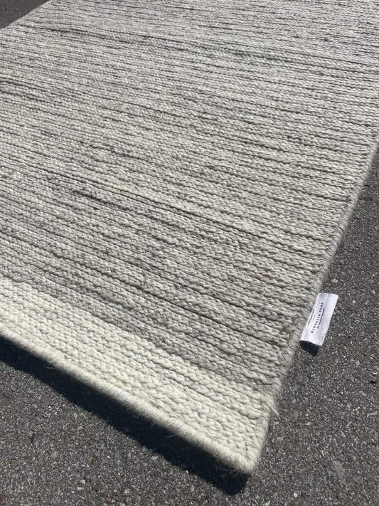 Magnolia Home 4x6 ivory rug! 🕊️