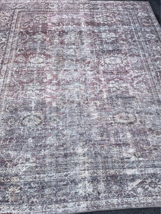 7x9 bordeaux / antique rug 🍷