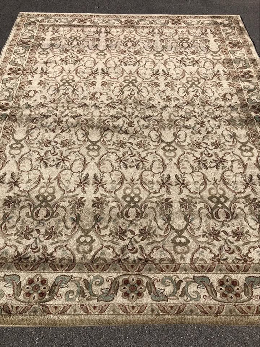 8x10 gold & beige traditional rug ⚜️