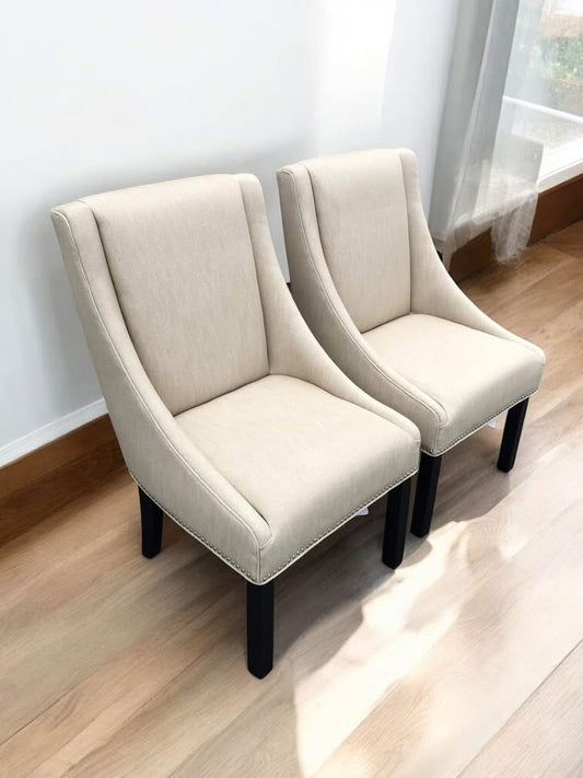 Beige dining / accent chairs 🌹