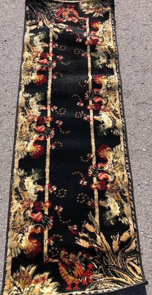 2 x 6 traditional black & red runner 🌹
