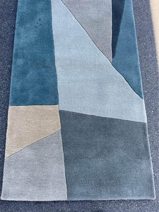 2'6" x 8' modern blue wool runner 🤍