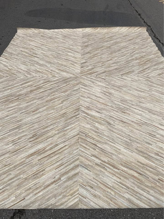 8x10 leather & cowhide rug 🫎