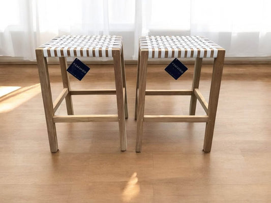 White woven leather & wood backless barstools 🥂
