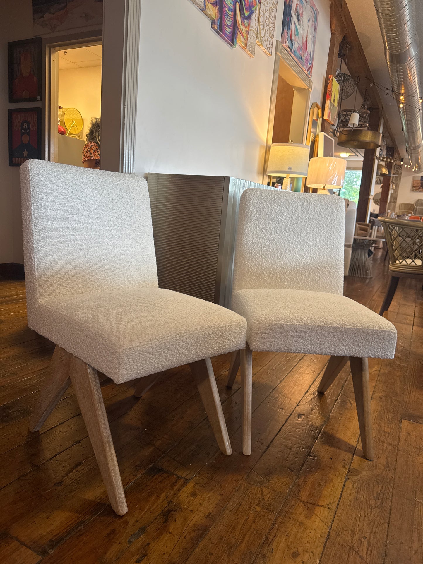 2 MCM boucle dining chairs w/ wood legs 🌻