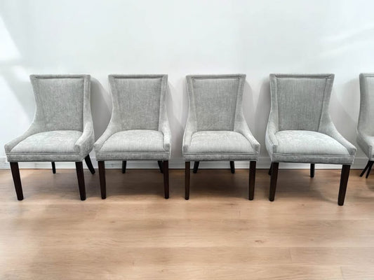 4 soft light green chenille dining chairs 🍽️