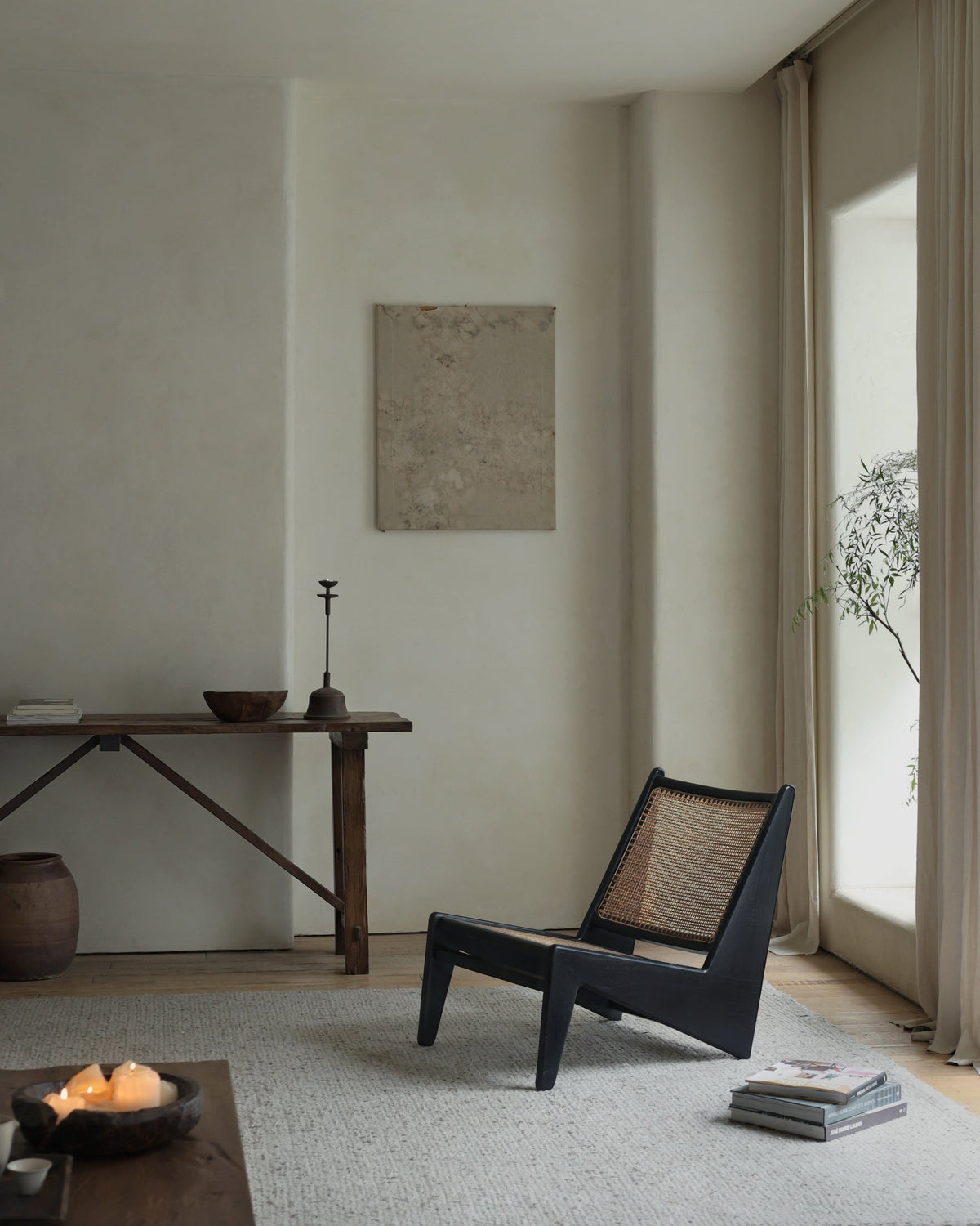 Pierre Jeanneret-inspired kangaroo chair