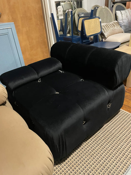 Soft black velvet modular Bellini corner chair 🖤