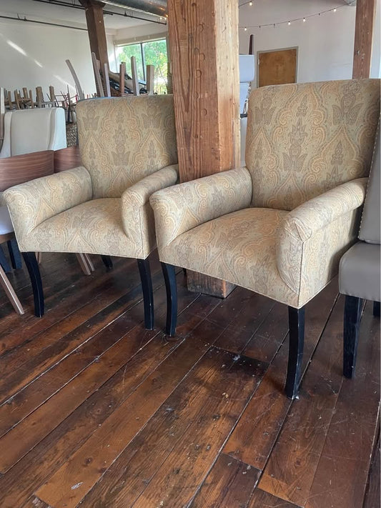 2 upholstered Donghia armchairs 💛