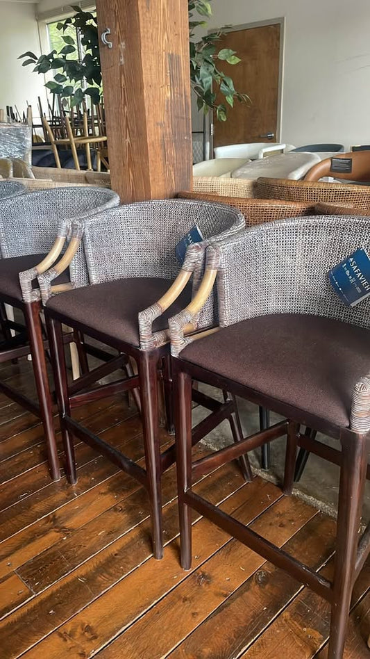 Brown coastal farmhouse counterheight barstool 🤎