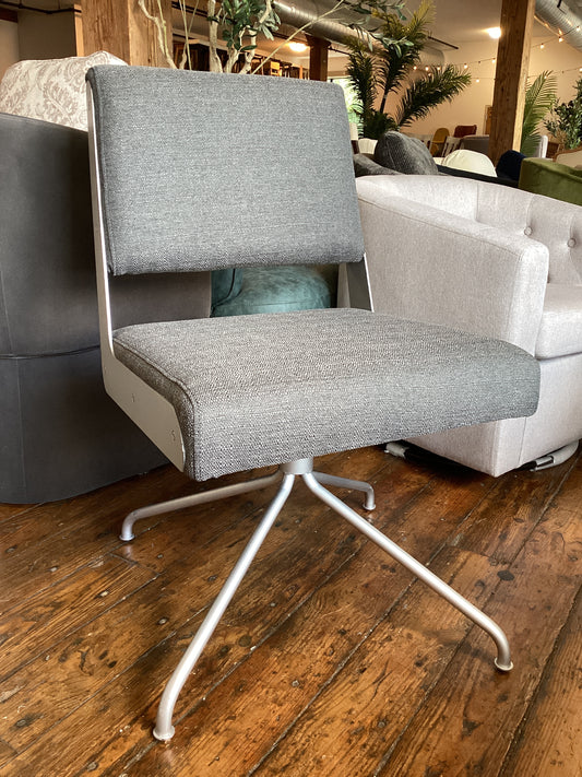 Slate grey swivel office chair ✍🏼