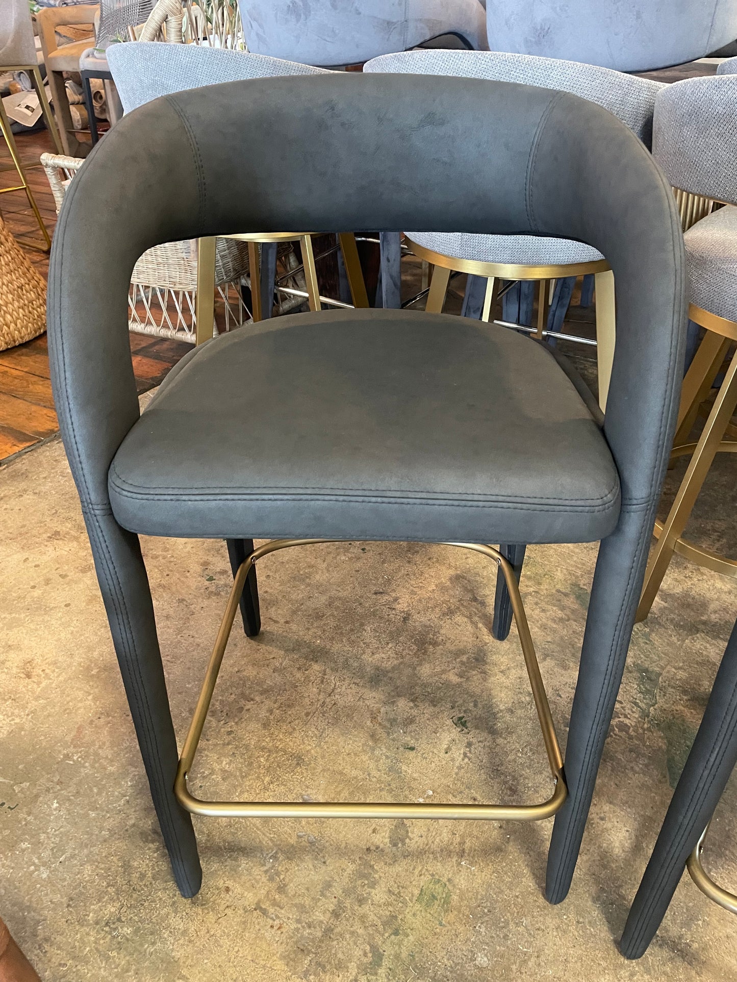 2 soft black leatherette counterheight barstools 🥂