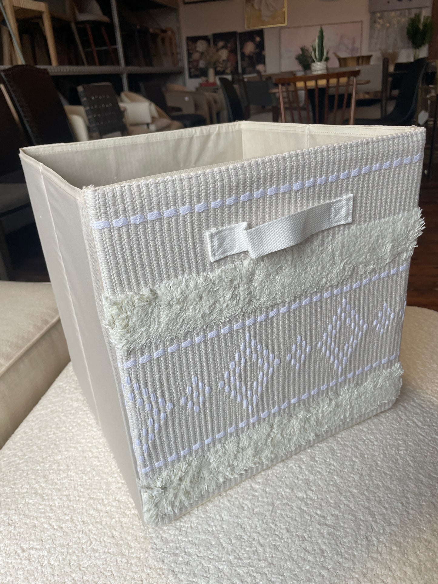 Boho white storage cube w/ fringe 🤍