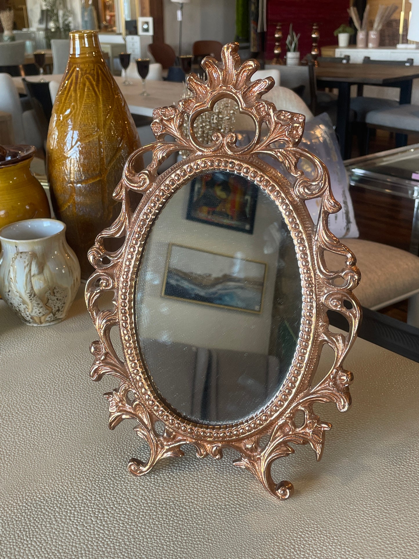 Framed rose gold table mirror 🥂