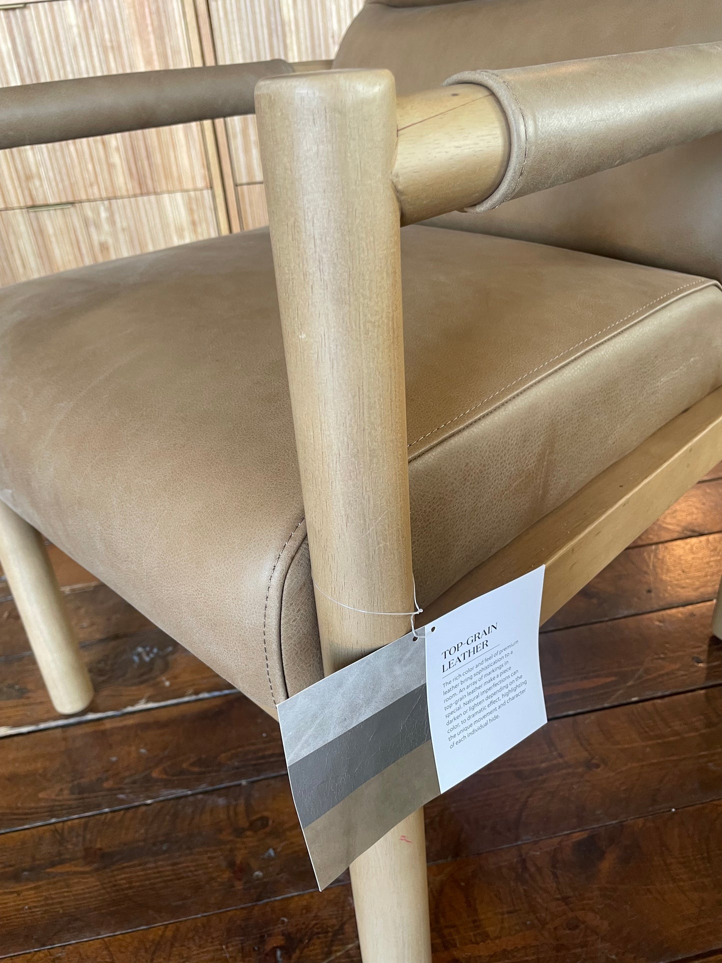 Four Hands brown leather armchair ☕️