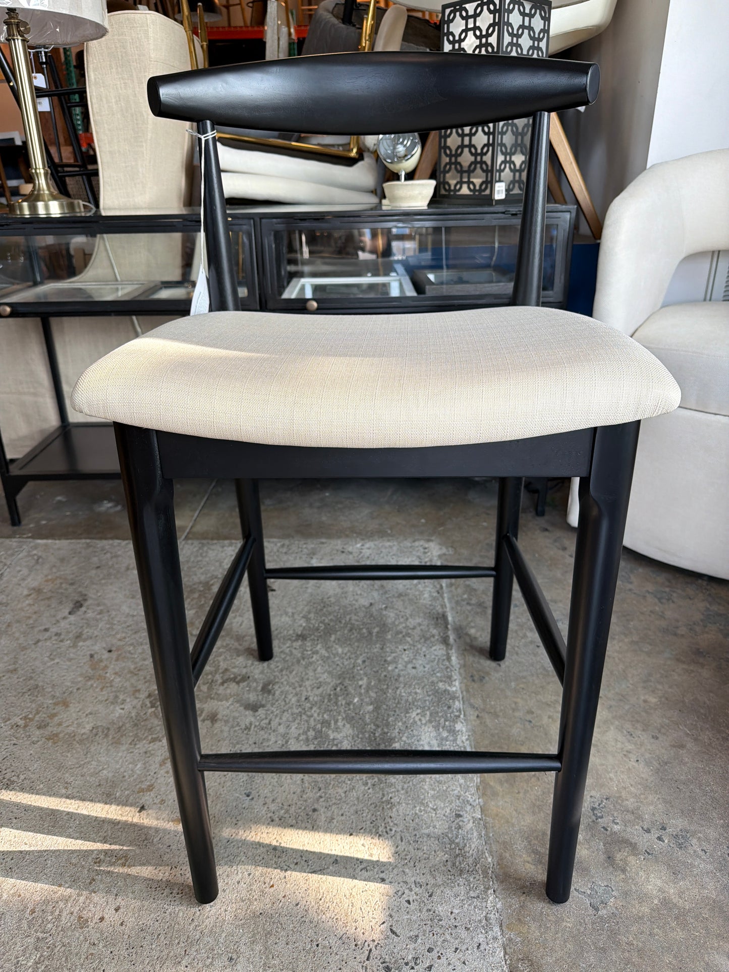 Retro modern counterheight black & cream barstool 🥂