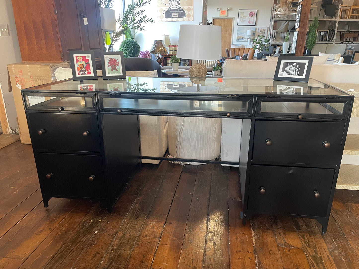 Four Hands shadow box executive desk ☕