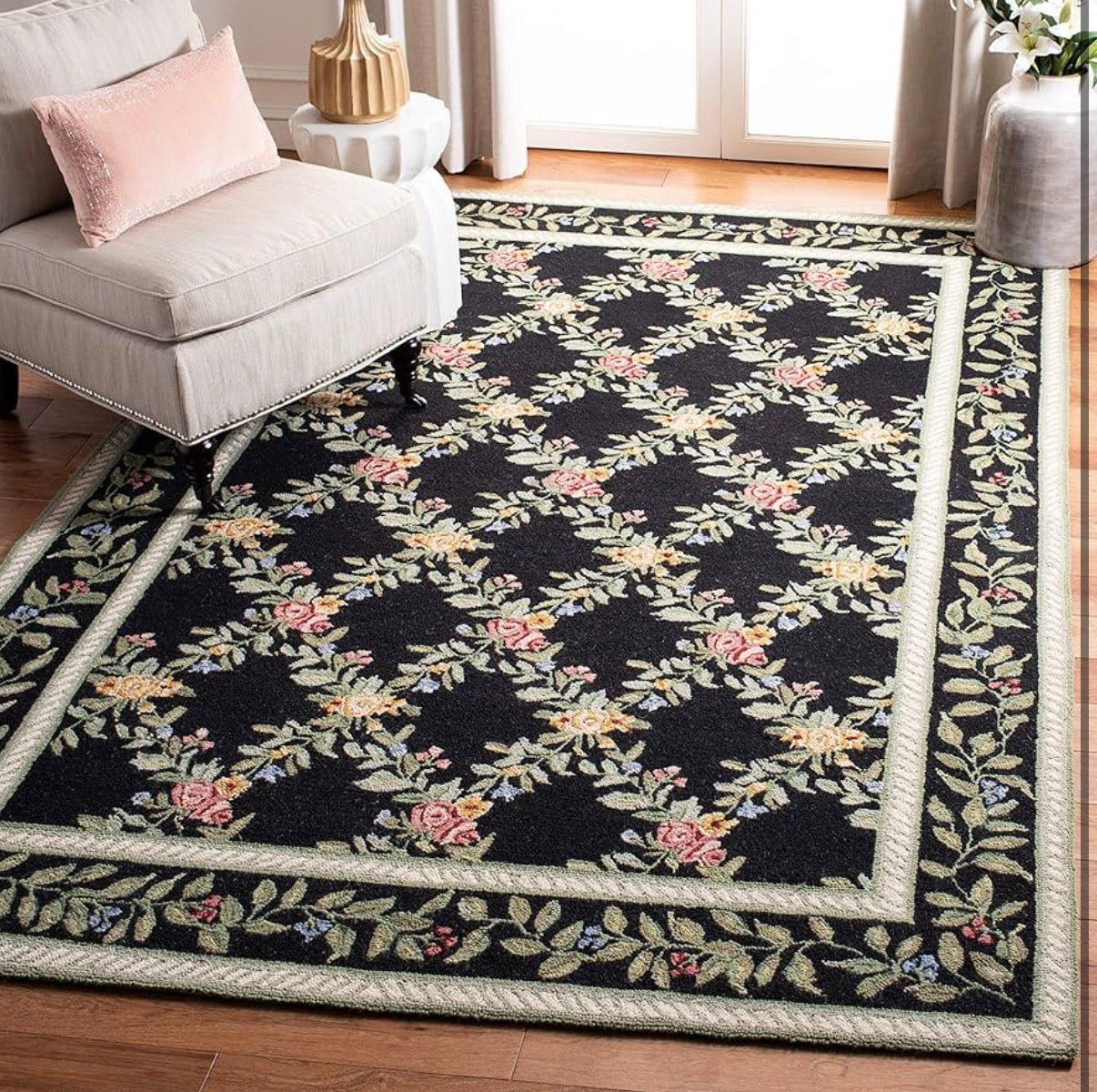 9x12 black French country wool rug 🐝