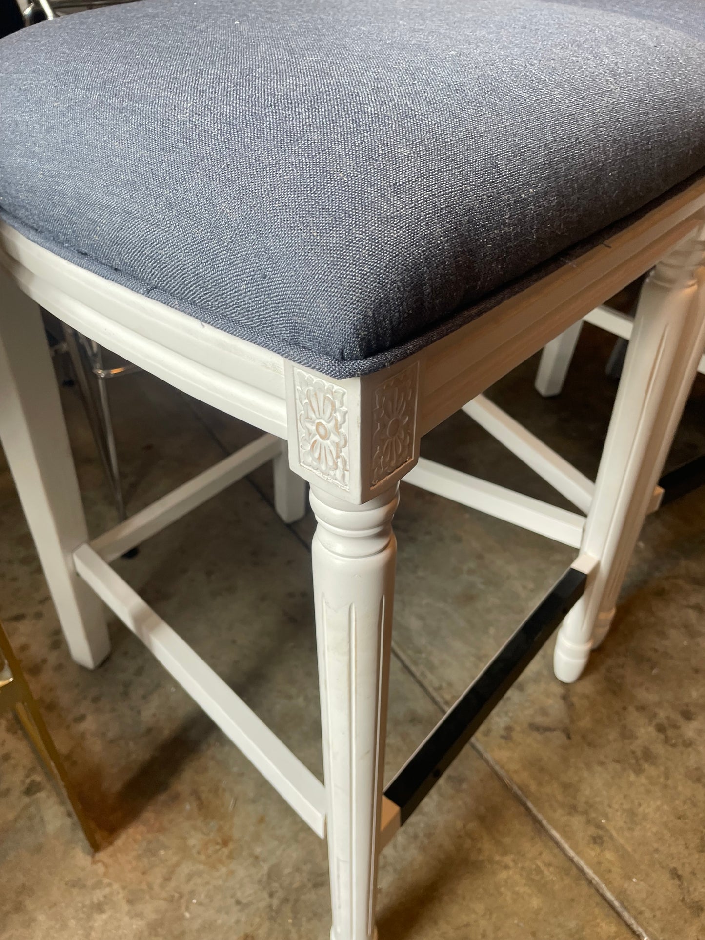2 country farmhouse grey & white barstools 🍾