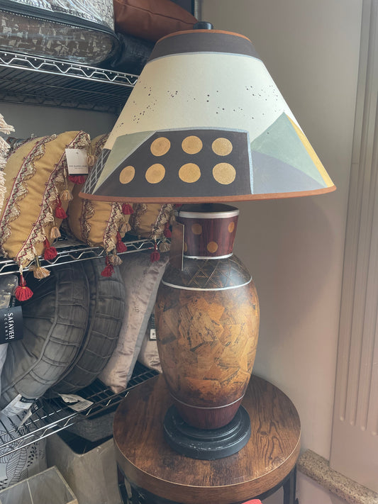 Unique rustic brown / multicolor lamp 💡