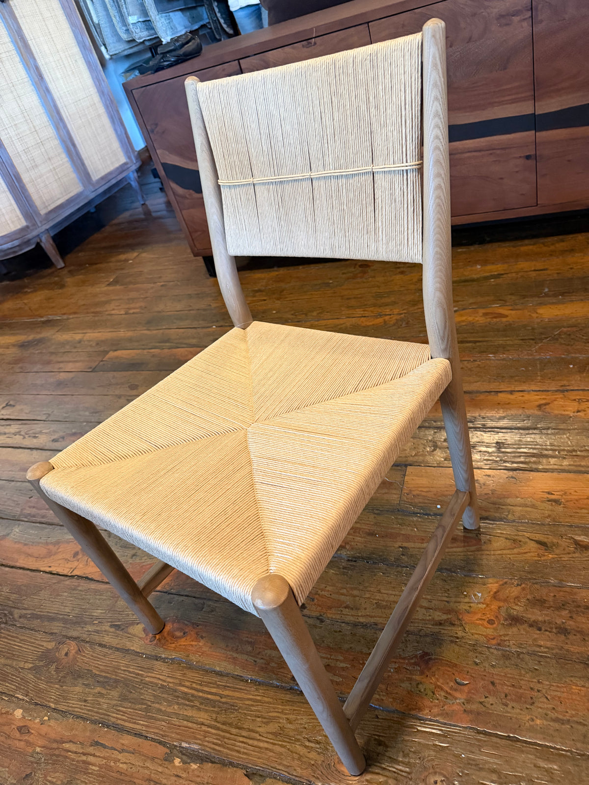 Four Hands x Amber Lewis woven natural chair 🌻