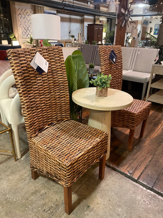 Brown wicker dining chair 🌻