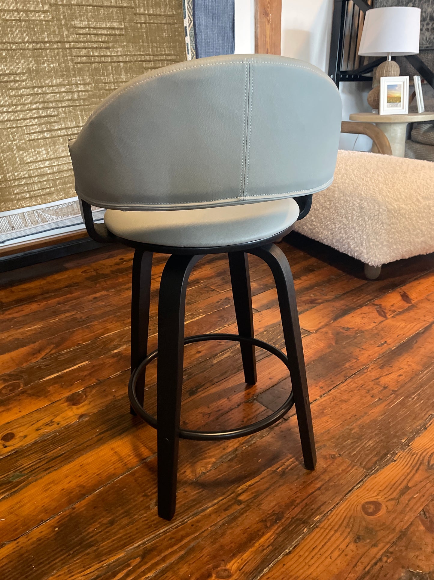 Black & light grey vegan leather swivel counterheight barstool🥂