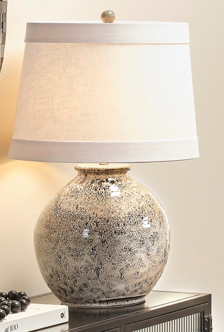 Cream & brown ceramic glazed table lamp 🤎