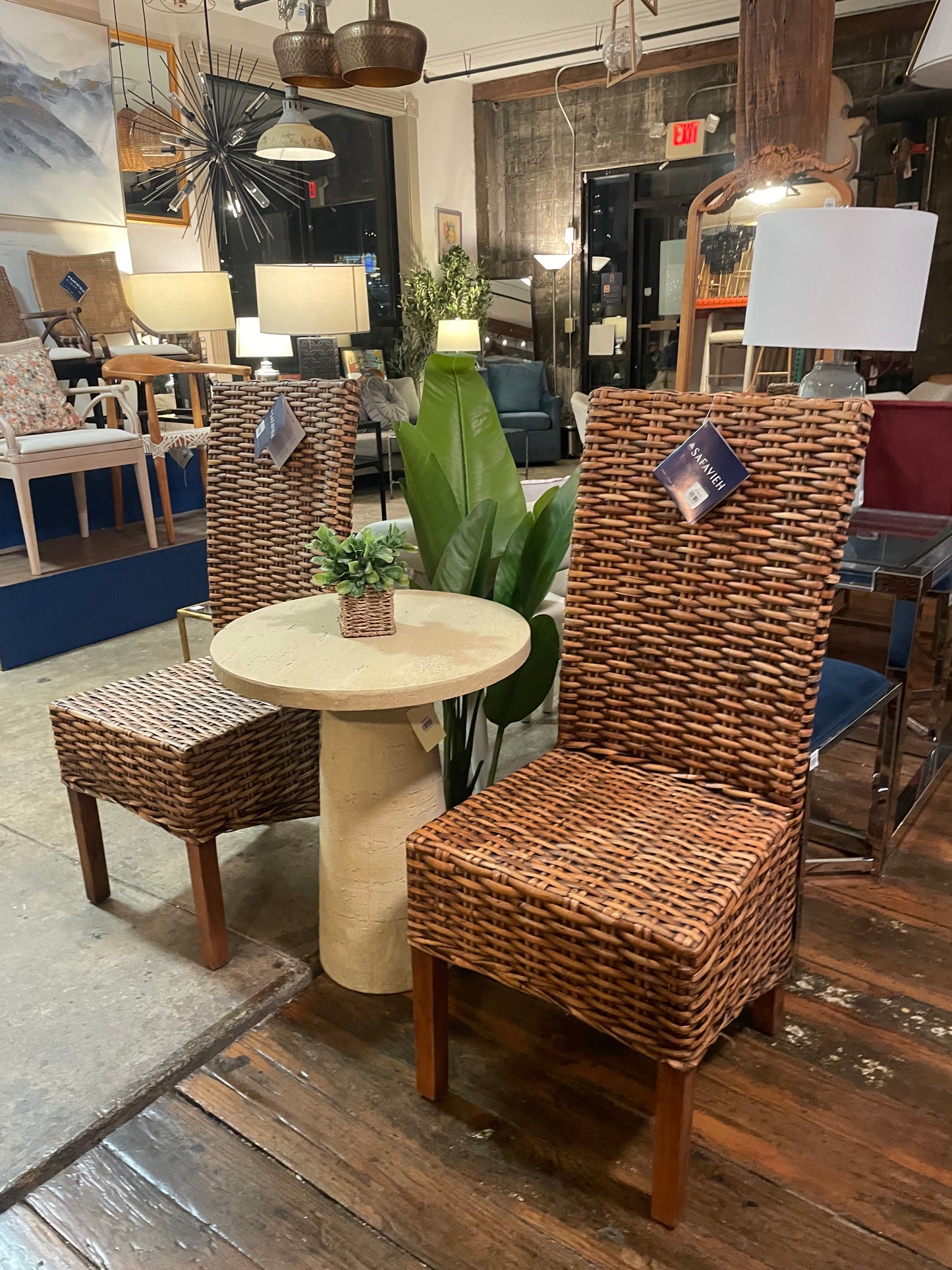 Brown wicker dining chair 🌻