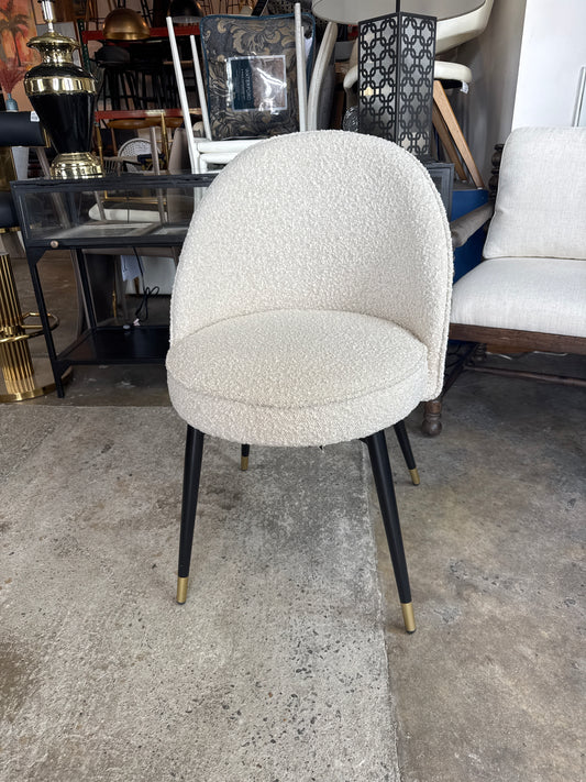 Cream boucle, performance fabric Eichholtz dining chairs with black & gold legs ✨